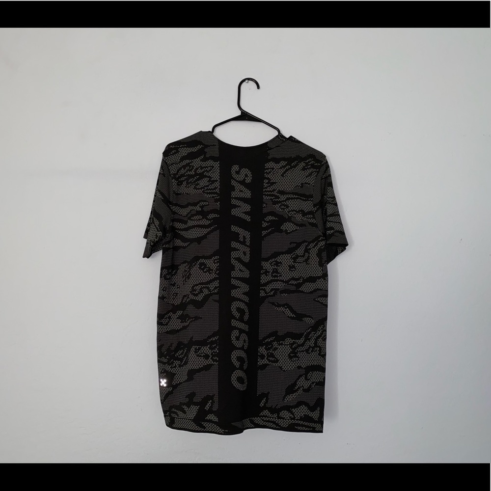 Lululemon Metal Vent Breathe ( Special Edition)
